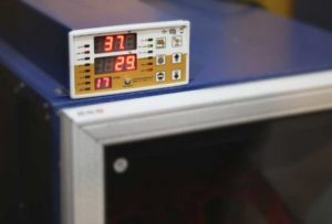 کنترلر دستگاه جوجه کشی مدل PLC-DQH